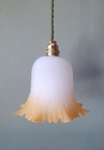 Vintage Glazen frosted tulp hanglamp, mat oranje glas (8x) beschikbaar voor biedingen