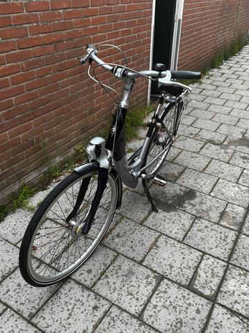Mooie batavus stadsfiets met lage instap beschikbaar voor biedingen