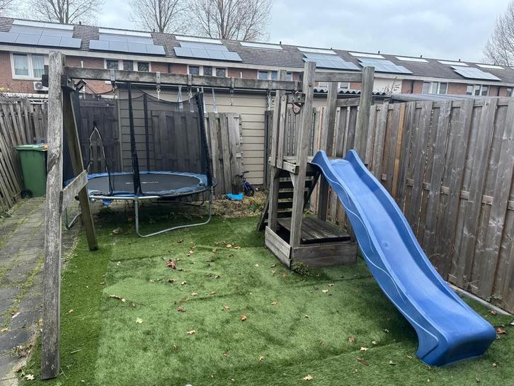 Wickey Speeltoestel met Glijbaan, Schommels & Zandbak, Kinderen en Baby's, Speelgoed | Buiten | Speeltoestellen, Gebruikt, Glijbaan