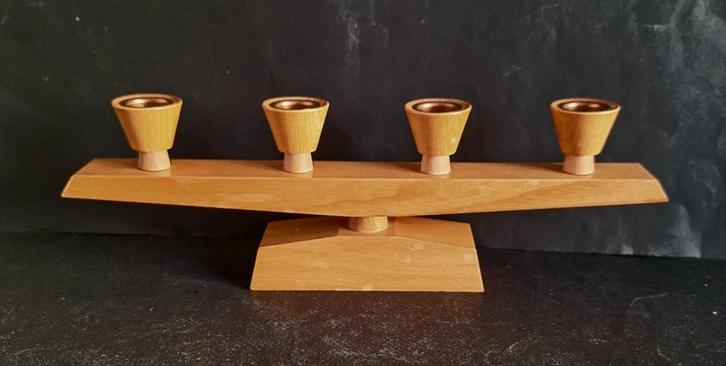 Duits houten vintage advent kandelaar voor 4 kaarsen., Huis en Inrichting, Woonaccessoires | Kandelaars en Kaarsen, Gebruikt, Minder dan 25 cm