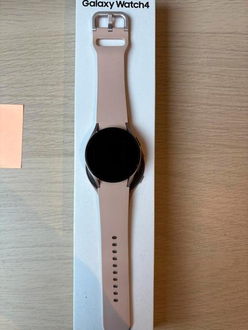 Zo goed als nieuwe galaxy watch4 pink gold, Sieraden, Tassen en Uiterlijk, Smartwatches, Zo goed als nieuw, Android, Roze, Ophalen of Verzenden