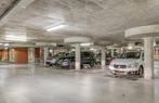 Overdekte Parkeerplaats in garage - Amsterdam Centrum Noord, Huizen en Kamers, Garages en Parkeerplaatsen, Amsterdam