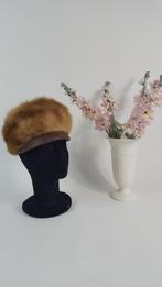 Vintage bontmuts, muts echt bont. La Chapeau Dinstingué. S8, Tweedehands verkoop, Ophalen of Verzenden, Muts, Tweedehands verkoop
