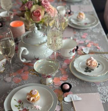 Prachtig high tea servies te huur  beschikbaar voor biedingen