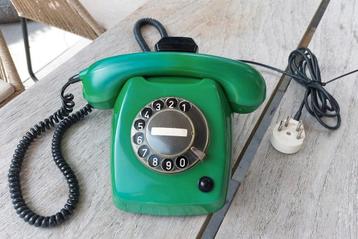 Vintage Smaragd groen T65 PTT de luxe draai telefoon beschikbaar voor biedingen