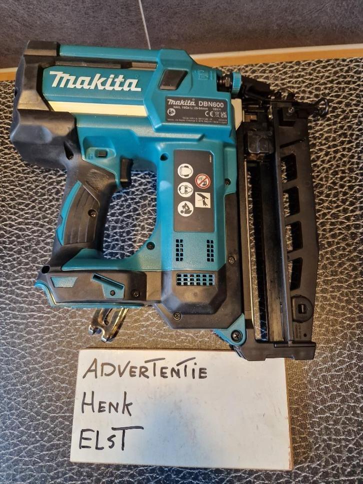 Makita DBN600 accu tacker  NIEUW, Doe-het-zelf en Verbouw, Gereedschap | Handgereedschap, Nieuw, Ophalen of Verzenden