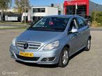 Mercedes B-klasse 180 NGT Business Class, Auto's, Mercedes-Benz, 110 €/maand, Origineel Nederlands, Te koop, 5 stoelen