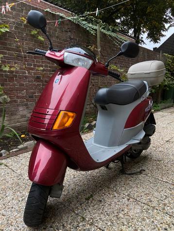 Piaggio SKR 125cc Topstaat Origineel 4791 KM 180cc Skipper beschikbaar voor biedingen