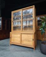 Prachtige teakhouten schoolkast | Teak buffetkast #2501, Huis en Inrichting, Kasten | Buffetkasten, Niet ingevuld, 100 tot 150 cm