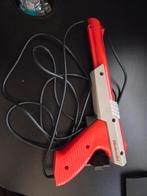 Originele NES Zapper / Pistool - Duck Hunt!, Spelcomputers en Games, Spelcomputers | Nintendo NES, Ophalen of Verzenden, Gebruikt