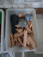 Twee grote bakken met houten treinbanen en meer, Kinderen en Baby's, Speelgoed | Houten speelgoed, Ophalen
