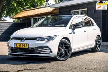 Volkswagen Golf 1.5 eTSI Style R-Line Automaat I Panoramadak beschikbaar voor biedingen