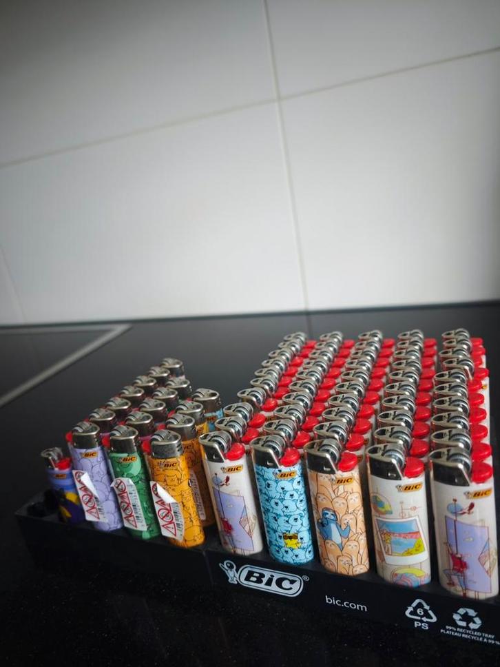 Heel veel (grote) Bic aanstekers NIEUW!, Diversen, Levensmiddelen, Ophalen of Verzenden