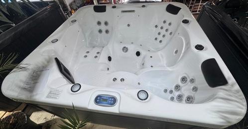 Balboa jacuzzi 5 persoons 2 lig wit incl cover, Tuin en Terras, Zwembad-toebehoren, Nieuw, Ophalen