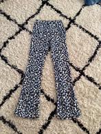 Leuke flared broek te koop, Broek, Meisje, Ophalen of Verzenden, Zo goed als nieuw