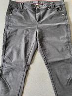 Zwarte coated Street One broek, york style, maar 46, Kleding | Dames, Spijkerbroeken en Jeans, Ophalen of Verzenden, Zo goed als nieuw