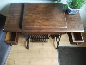 naaimaschine beschikbaar voor biedingen