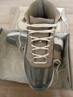 Jordan 11 cool grey 41, Kleding | Heren, Schoenen, Overige kleuren, Sportschoenen, Nieuw, Ophalen of Verzenden