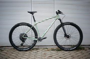 Cervelo ZHT-5 GX AXS Moss Khaki L beschikbaar voor biedingen