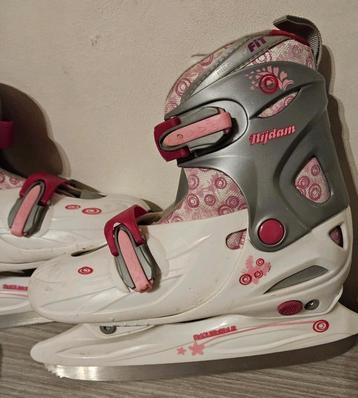 Nijdam schaatsen roze wit verstelbaar maat 34 - 37 beschikbaar voor biedingen