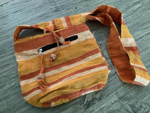 NIEUW super leuke en vrolijk schoudertas tasje, Sieraden, Tassen en Uiterlijk, Tassen | Schoudertassen, Nieuw, Ophalen of Verzenden