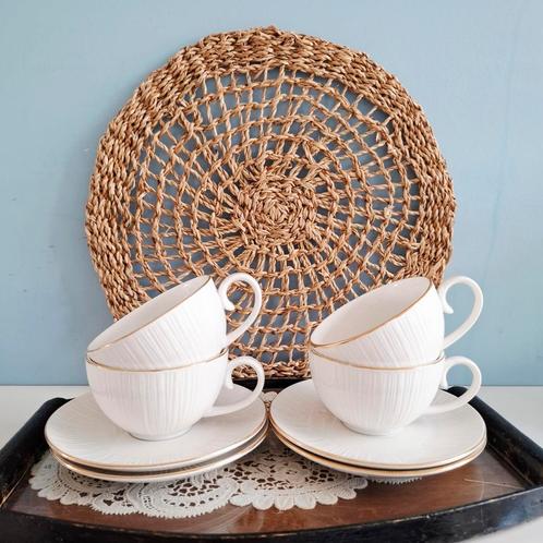 Tokyo Design, 4 chique theekop en schotels, Huis en Inrichting, Keuken | Servies, Zo goed als nieuw, Kop(pen) en/of Schotel(s)