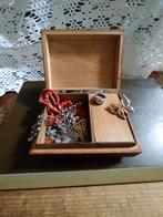 Vintage Sieradendoosje uit grootmoeders tijd, Sieraden, Tassen en Uiterlijk, Antieke sieraden, Ophalen of Verzenden