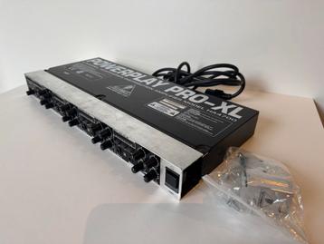 Behringer HA4700 Hoofdtelefoonversterker beschikbaar voor biedingen