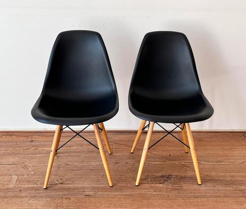 2x Eames DSW stoel, replica, zwart, Huis en Inrichting, Stoelen, Gebruikt, Twee, Kunststof, Zwart, Ophalen