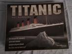 Titanic Bordspel - Beleef de Ramp!, Vijf spelers of meer, Ophalen of Verzenden, Zo goed als nieuw, Universal Games