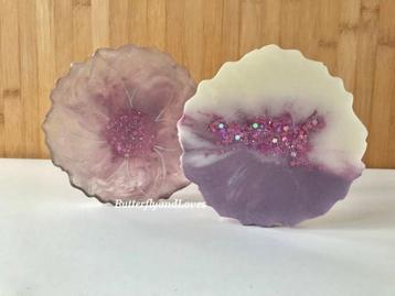 Unieke Onderzetters lila roze glitters Epoxy Art set van 2 beschikbaar voor biedingen