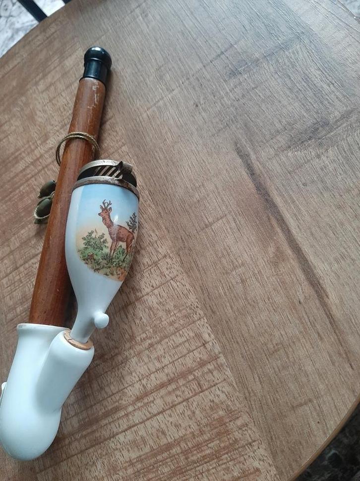 Antieke pijp met herten afbeelding, Antiek en Kunst, Curiosa en Brocante, Ophalen of Verzenden