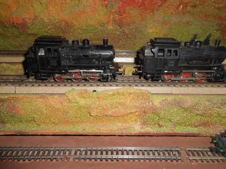 Märklin CM 800 2x, ( de 3000 ) tenderlocomotief BR 89, Hobby en Vrije tijd, Modeltreinen | H0, Gebruikt, Locomotief, Wisselstroom