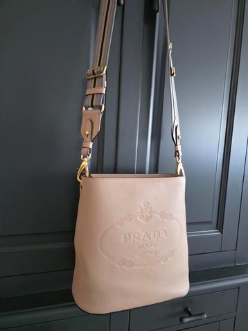PRADA CROSSBODY MODEL LOGO-EMBOSSED VITELLO PHENIX beschikbaar voor biedingen
