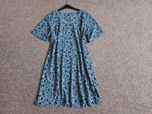 Jurk-tuniek L Hema dierenprintje, Kleding | Dames, Jurken, Gedragen, Maat 42/44 (L), Groen, Knielengte, Ophalen of Verzenden
