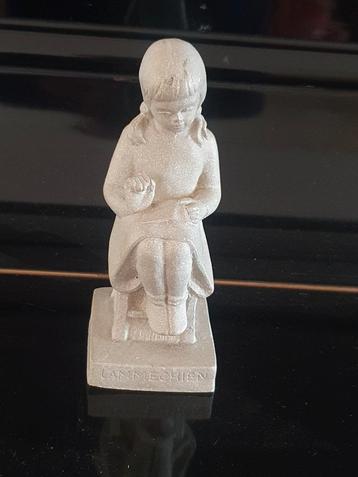 beeldje Lammechien, zusje van Bartje borduren Ruinen beschikbaar voor biedingen