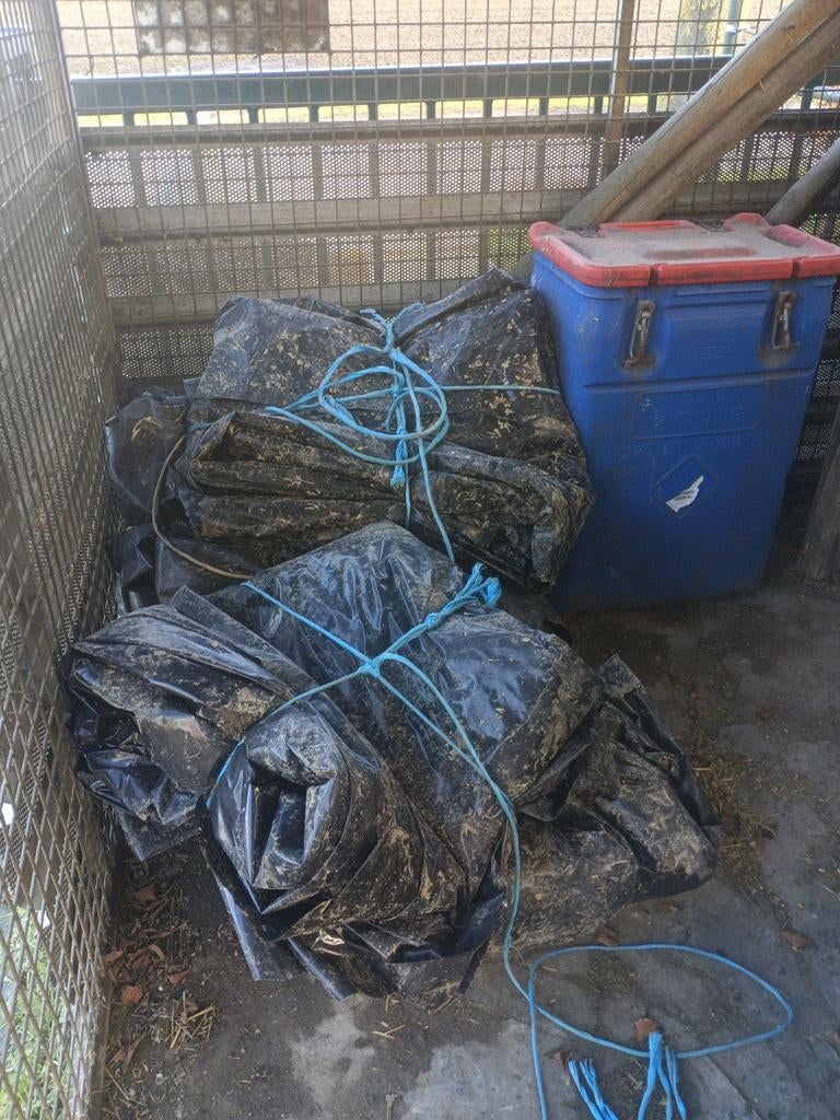Gratis plastic, Doe-het-zelf en Verbouw, Zeil en Folie, Ophalen, 15 m² of meer, Zeil