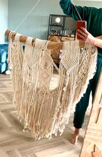 Houten mooie handgemaakte macrame wanddecoratie met hout, Ophalen of Verzenden, Zo goed als nieuw