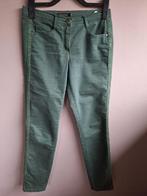 Leuke groene stretch broek van Dreamstar, maat M/38, Maat 38/40 (M), Dreamstar, Ophalen of Verzenden, Zo goed als nieuw