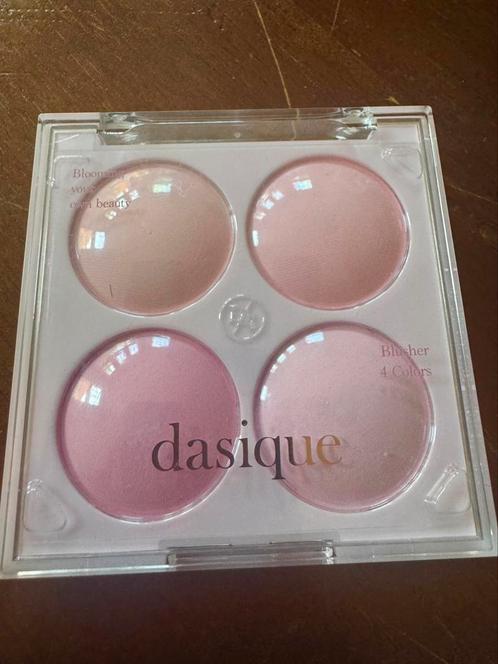 Dasique blush palette 08, Sieraden, Tassen en Uiterlijk, Uiterlijk | Cosmetica en Make-up, Zo goed als nieuw, Ophalen of Verzenden