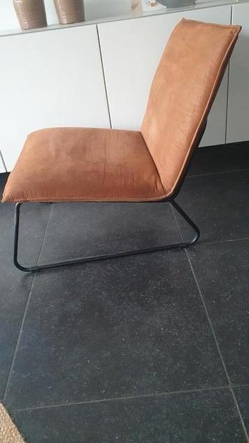 Fauteuil cognac kleur beschikbaar voor biedingen
