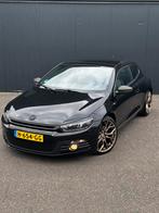 VW Scirocco 2.0 TSI DSG 258pk R-Line / Getuned / Pano / Full, Zwart, 4 cilinders, 1984 cc, 4 stoelen