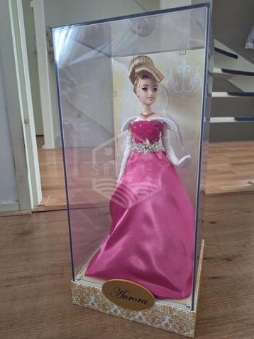NRFB Disney Store Designer Princess Doornroosje/Aurora  beschikbaar voor biedingen