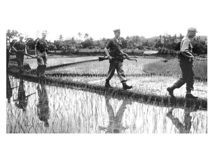 DVD - Buitenkampers Ned. Indië (nieuw in seal) 2013, Cd's en Dvd's, Dvd's | Tv en Series, Nieuw in verpakking, Overige genres