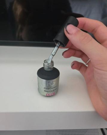 Pink gellac 10 kleurtjes beschikbaar voor biedingen