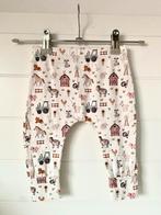 Schattig broekje met boerderij print nieuw maat 62, Kinderen en Baby's, Babykleding | Maat 62, Ophalen of Verzenden, Zo goed als nieuw