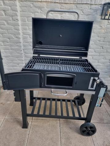 Taino XXL BBQ (Nieuw met hoes) beschikbaar voor biedingen