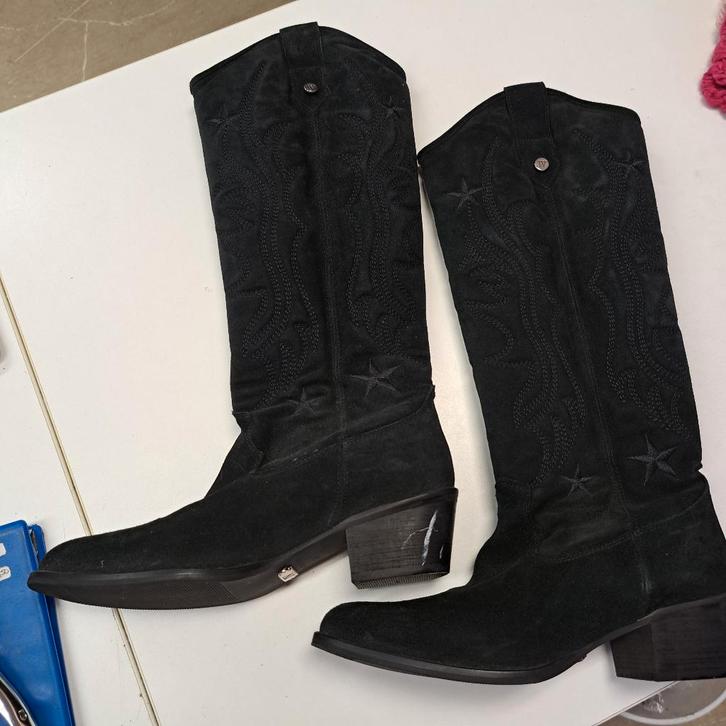 Josh V cowboy laarzen zwart echt suede (+vlek) 37 nr 50093, Kleding | Dames, Schoenen, Zo goed als nieuw, Hoge laarzen, Zwart