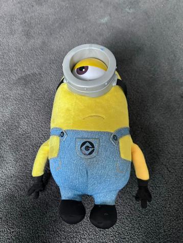 Plush toy doll beschikbaar voor biedingen