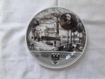 Wandbord Naarden: Grote Kerk en portret Jan Amos Comenius beschikbaar voor biedingen